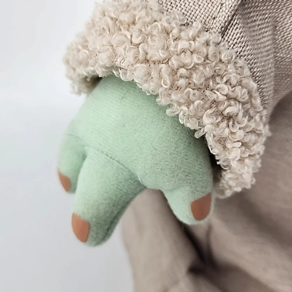 Star Wars Mandalorian  The Child Baby Yoda Grogu Plush Doll - Picture 5 of 13
